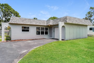 7323 Barragan Rd Fort Myers, FL 33967